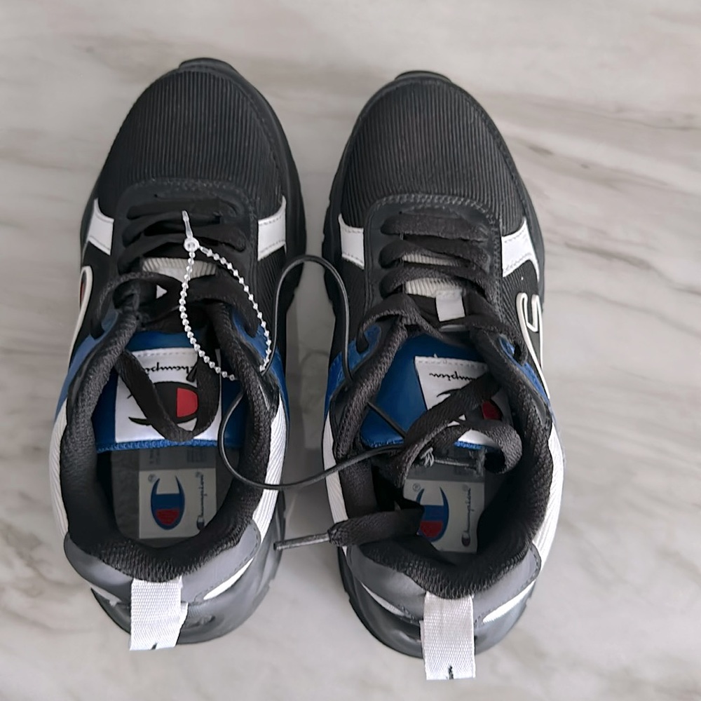 Champion kids shoes size 01 Blue/Black and red